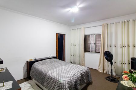 Casa à venda com 300m², 3 quartos e 5 vagas Casa à venda com 300m², 3 quartos e 5 vagasSuíte