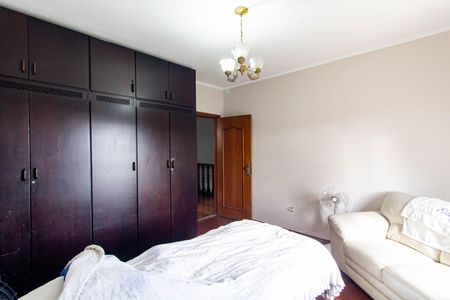 Casa à venda com 300m², 3 quartos e 5 vagas Casa à venda com 300m², 3 quartos e 5 vagasQuarto 2