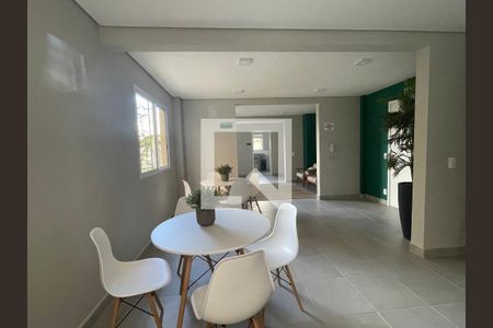 Apartamento para alugar com 32m², 2 quartos e sem vagaÁrea comum - Salão de festas