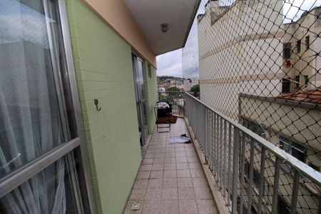 Apartamento à venda com 100m², 3 quartos e 1 vagaVaranda
