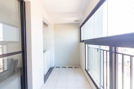 Sacada da Sala de apartamento para alugar com 2 quartos, 55m² em São Pedro, Osasco