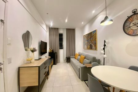 Sala de apartamento à venda com 1 quarto, 56m² em Copacabana, Rio de Janeiro