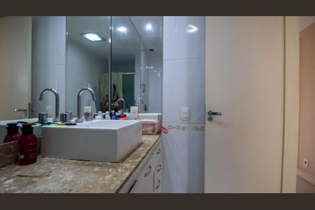 Apartamento à venda com 267m², 4 quartos e 2 vagasBanheiro Social