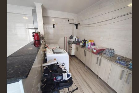 Casa à venda com 210m², 3 quartos e 4 vagas