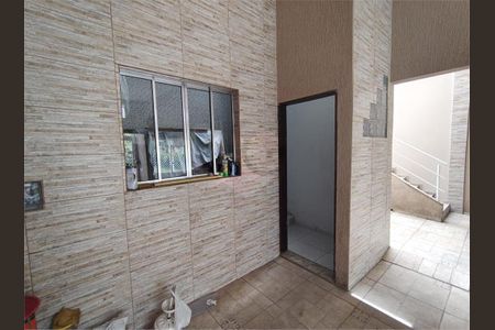 Casa à venda com 210m², 3 quartos e 4 vagas