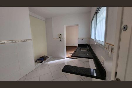 Casa à venda com 188m², 4 quartos e 4 vagas