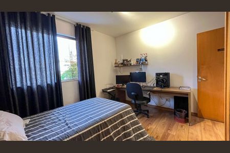 Casa à venda com 5 quartos, 308m² em Castelo, Belo Horizonte