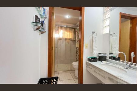 Casa à venda com 308m², 5 quartos e 3 vagas