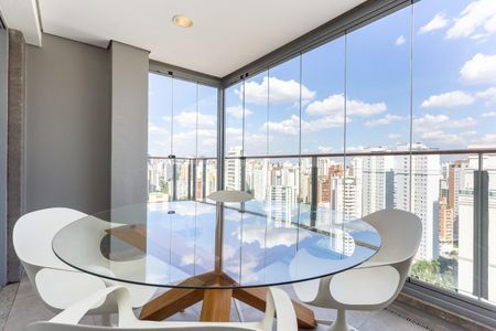 Apartamento à venda com 1 quarto, 97m² em Vila Nova Conceição, São Paulo
