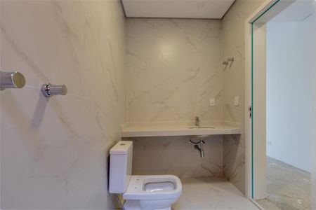 Casa à venda com 412m², 4 quartos e 3 vagas