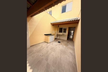 Casa à venda com 100m², 3 quartos e 2 vagas