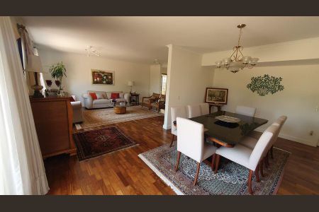 Casa à venda com 4 quartos, 323m² em Brooklin, São Paulo