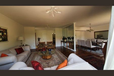 Casa à venda com 4 quartos, 323m² em Brooklin, São Paulo