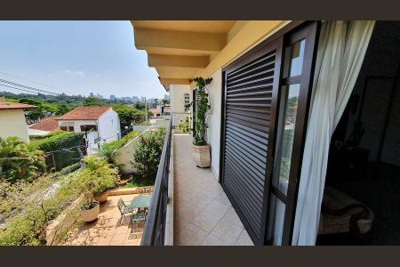 Casa à venda com 4 quartos, 323m² em Brooklin, São Paulo