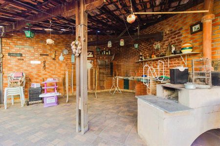 Casa para alugar com 3 quartos, 253m² em Ouro Minas, Belo Horizonte