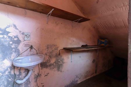 Garagem de casa à venda com 3 quartos, 165m² em Jardim do Lago, São Paulo