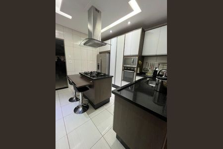 Casa à venda com 3 quartos, 169m² em Jardim Santa Clara, Guarulhos