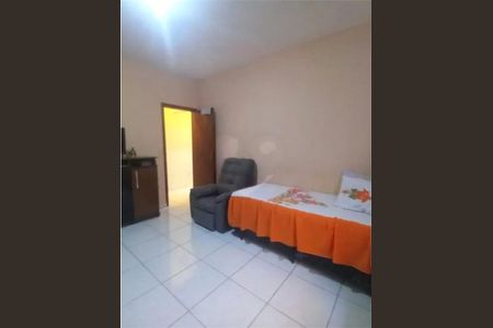 Casa à venda com 188m², 6 quartos e 2 vagas