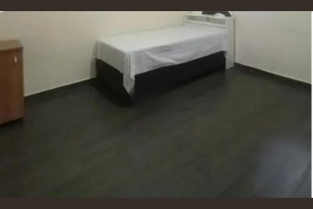 Casa à venda com 188m², 6 quartos e 2 vagas