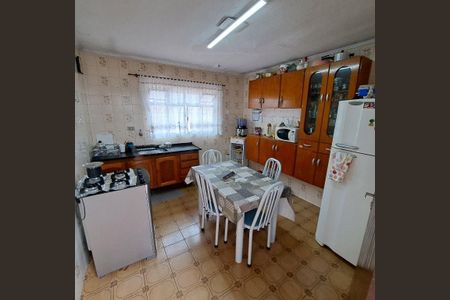 Casa à venda com 2 quartos, 128m² em Vila Linda, Santo André