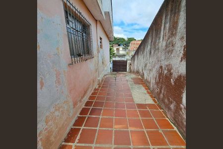 Casa à venda com 2 quartos, 128m² em Vila Linda, Santo André