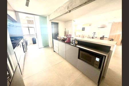 Apartamento à venda com 3 quartos, 118m² em Sumaré, São Paulo