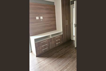 Apartamento à venda com 3 quartos, 75m² em Vila Paulo Silas, São Paulo