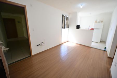Apartamento para alugar com 1300m², 2 quartos e 1 vaga Apartamento para alugar com 1300m², 2 quartos e 1 vagaSala