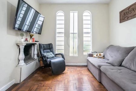 Casa de Condomínio à venda com 6 quartos, 238m² em Cambuci, São Paulo