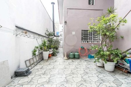 Casa de Condomínio à venda com 6 quartos, 238m² em Cambuci, São Paulo