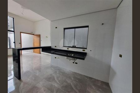 Casa à venda com 3 quartos, 168m² em Utinga, Santo André