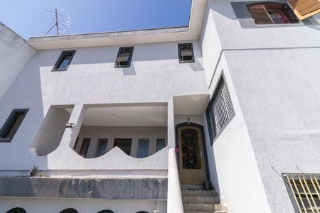 Casa à venda com 195m², 3 quartos e 2 vagasFachada