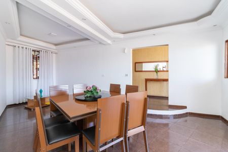 Casa à venda com 195m², 3 quartos e 2 vagasSala de Jantar
