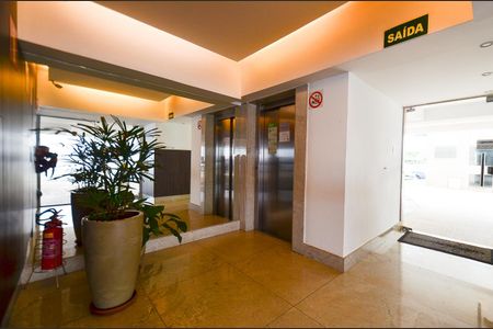 Apartamento à venda com 54m², 2 quartos e 2 vagas Apartamento à venda com 54m², 2 quartos e 2 vagasHall de entrada