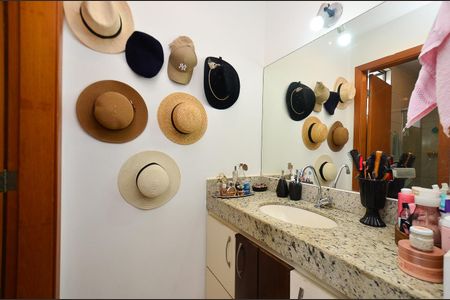 Apartamento à venda com 54m², 2 quartos e 2 vagas Apartamento à venda com 54m², 2 quartos e 2 vagasBanheiro Suite