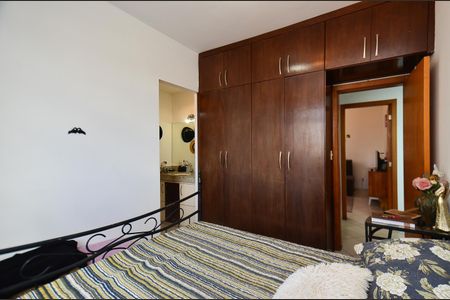 Apartamento à venda com 54m², 2 quartos e 2 vagas Apartamento à venda com 54m², 2 quartos e 2 vagasSuite