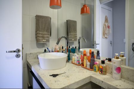 Apartamento à venda com 55m², 2 quartos e 1 vagaBanheiro da Suíte