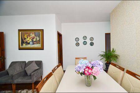 Sala de apartamento à venda com 3 quartos, 85m² em Vila Suzana, Belo Horizonte