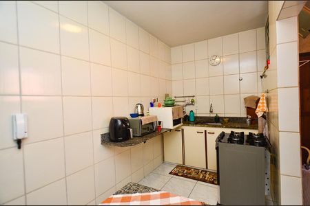 Apartamento à venda com 85m², 3 quartos e 2 vagas Apartamento à venda com 85m², 3 quartos e 2 vagasCozinha