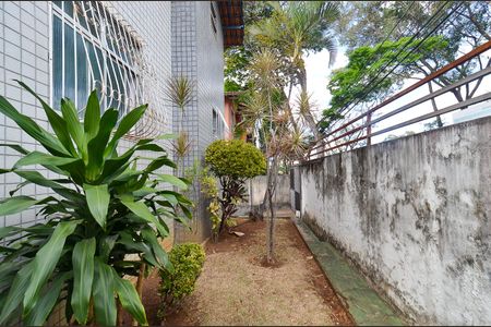 Apartamento à venda com 85m², 3 quartos e 2 vagas Apartamento à venda com 85m², 3 quartos e 2 vagasEntrada