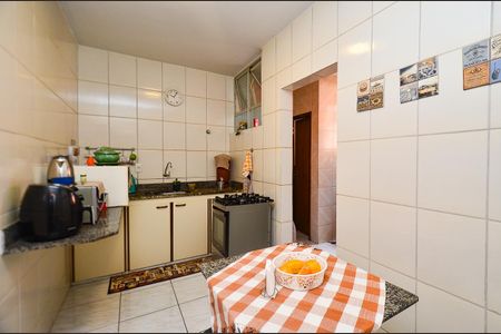 Apartamento à venda com 85m², 3 quartos e 2 vagas Apartamento à venda com 85m², 3 quartos e 2 vagasCozinha