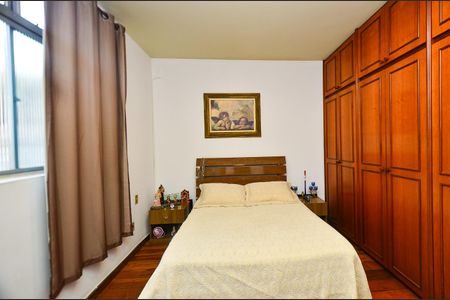 Apartamento à venda com 85m², 3 quartos e 2 vagas Apartamento à venda com 85m², 3 quartos e 2 vagasSuíte