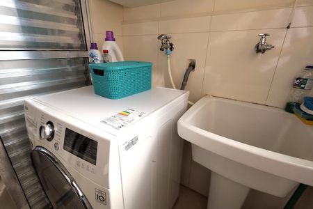 Apartamento para alugar com 70m², 3 quartos e 1 vagaÁrea de Serviço