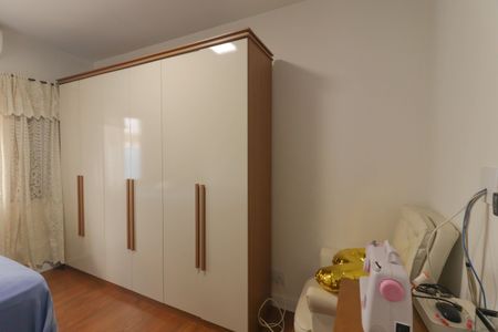 Casa à venda com 173m², 3 quartos e 3 vagasQuarto 2