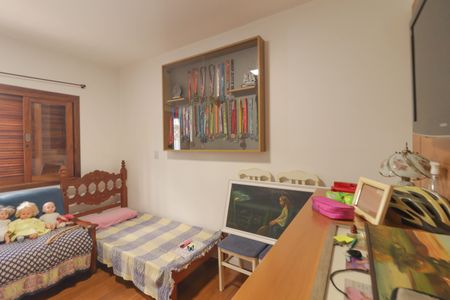 Casa à venda com 173m², 3 quartos e 3 vagasSuíte