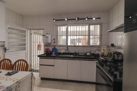 Casa à venda com 173m², 3 quartos e 3 vagasCozinha