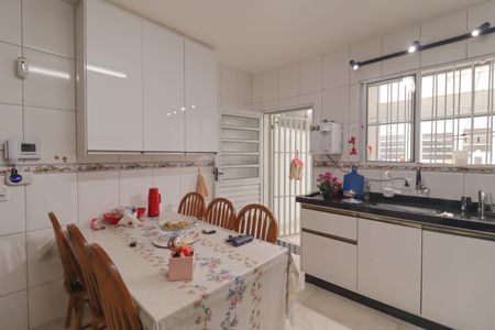 Casa à venda com 173m², 3 quartos e 3 vagasCozinha