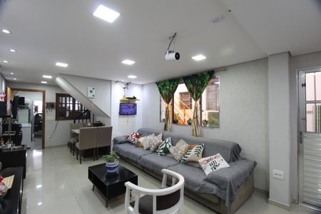 Casa à venda com 316m², 4 quartos e 2 vagasSala