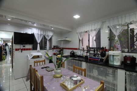 Casa à venda com 316m², 4 quartos e 2 vagasCozinha