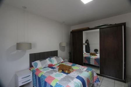 Casa à venda com 316m², 4 quartos e 2 vagasQuarto 2